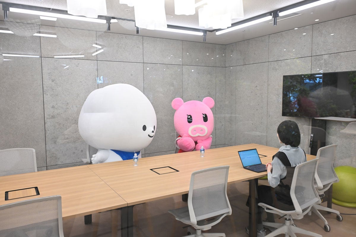 左からワクティ、Boona