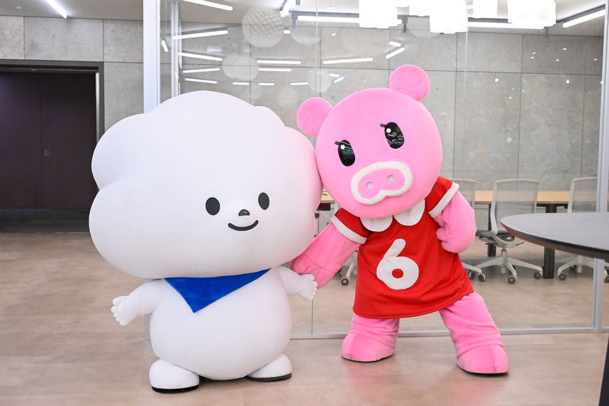 左からワクティ、Boona