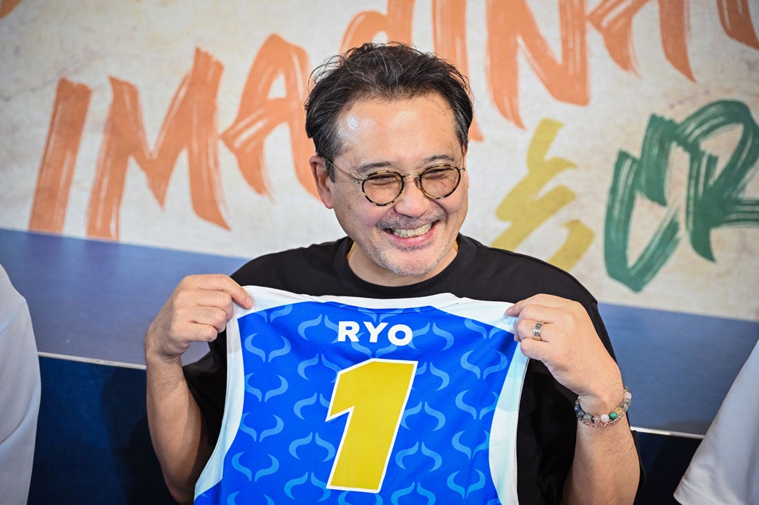 実際に山田裕貴さんが着用したユニフォーム、一番星にちなんで涼の背番号は1番に