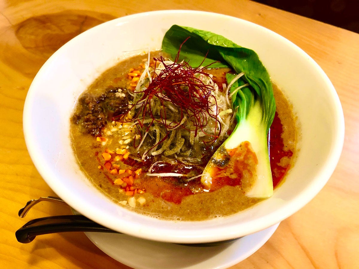 四川担々麺 赤い鯨|四川担々麺