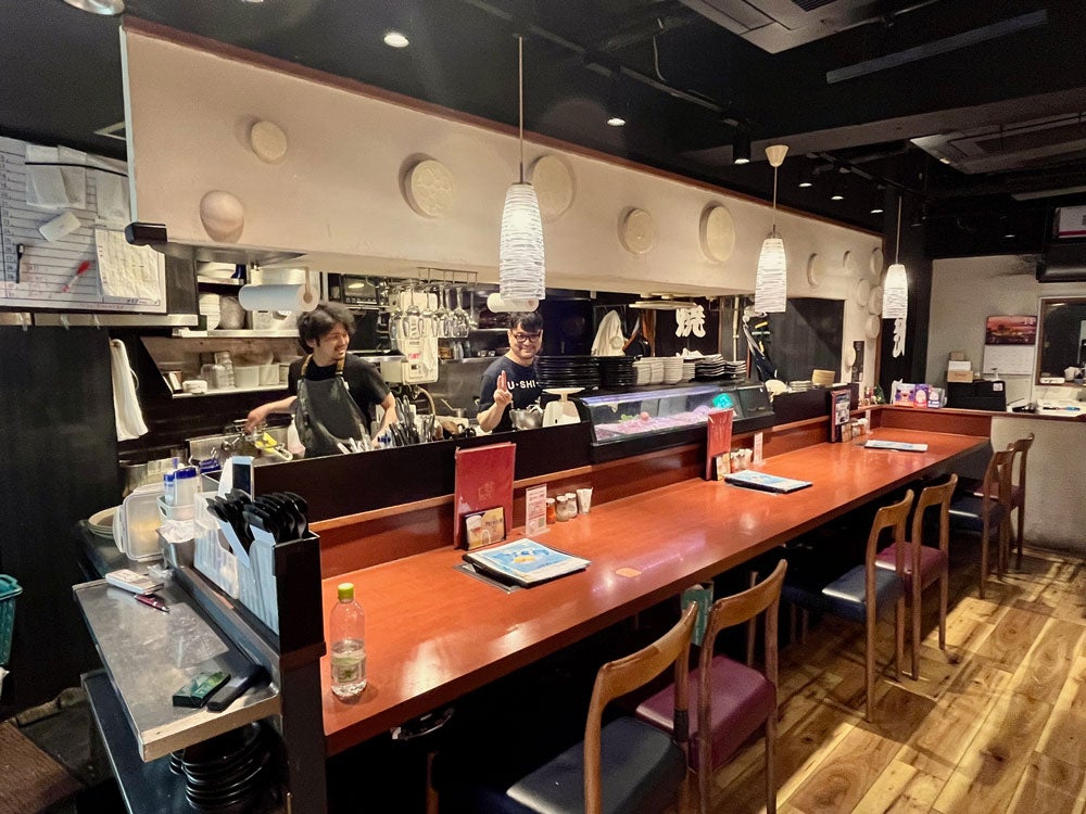 店内の様子。スタッフさんの気さくさも人気の秘訣