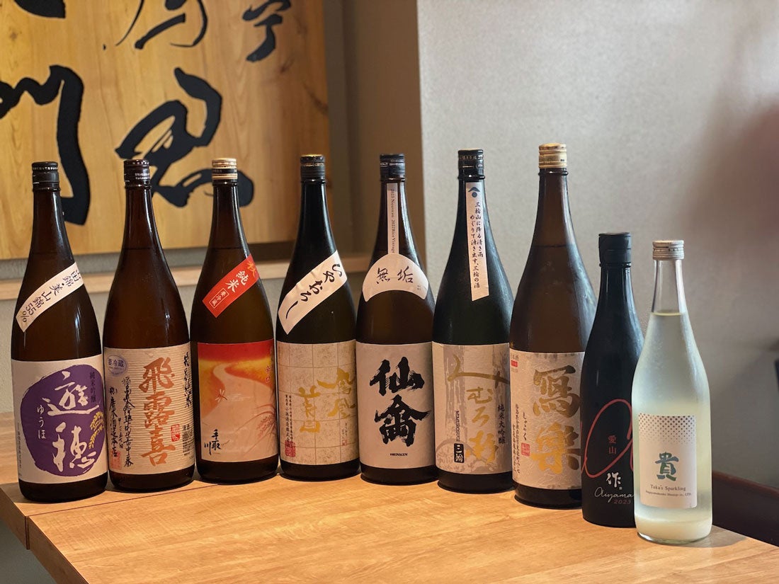 常時15種類以上の日本酒を用意