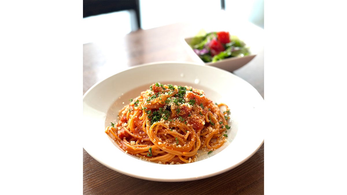 ランチで提供する日替わりパスタ（アラビアータ）